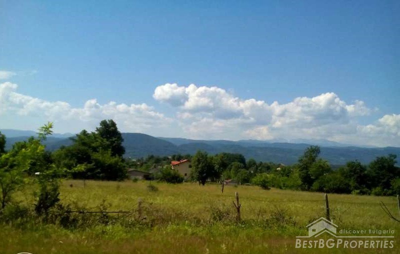 Regolamentati appezzamento di terreno in vendita vicino a Gabrovo
