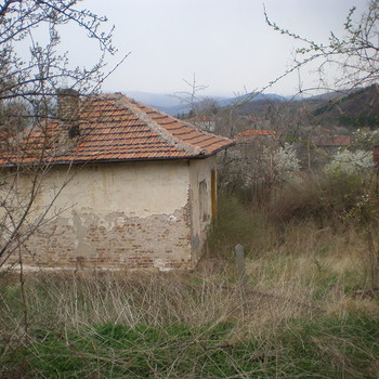Appezzamento di terreno Regolamentato in vendita vicino Pernik