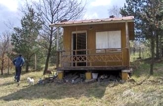 Appezzamento di terreno con regolamentato un bungalow in vendita vicino a Sofia