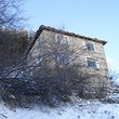 Regolamentati appezzamento di terreno con vecchi e casa in vendita vicino a Pamporovo