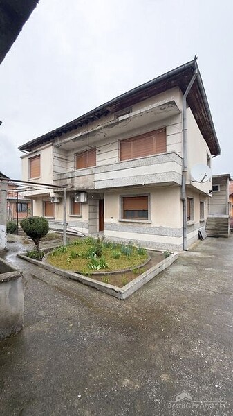Casa ristrutturata e arredata in vendita a Svilengrad