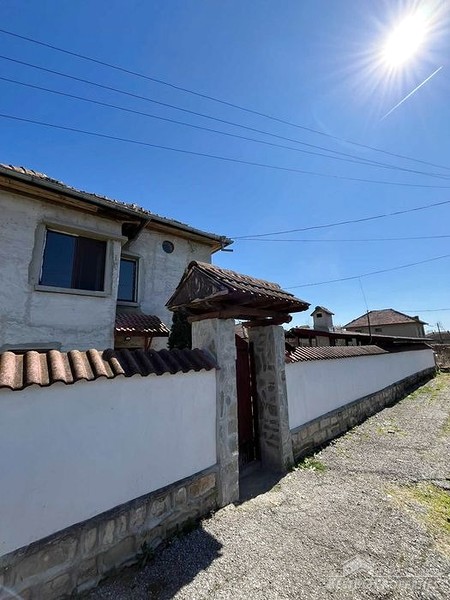 Casa ristrutturata in vendita vicino a Veliko Tarnovo