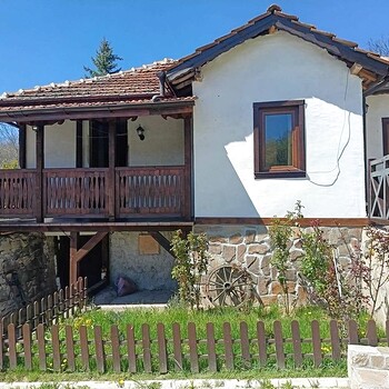 Casa ristrutturata in vendita vicino a Tran