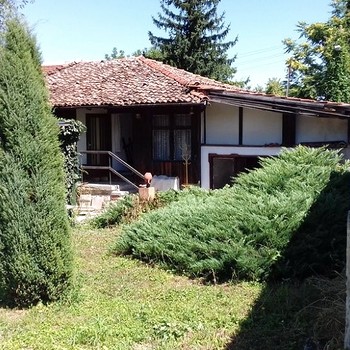 Casa di tipo revival in vendita vicino a Ruse