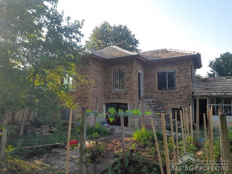 Casa rurale in vendita vicino a Popovo