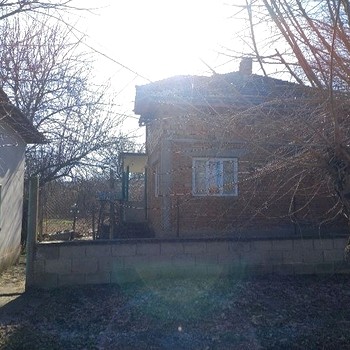 Casa rurale in vendita vicino alla città di Cherven Bryag