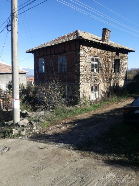 Proprietà rurale in vendita nella Bulgaria sud-occidentale più lontana