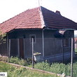 Rousse vicino piccolo di casa di villaggio