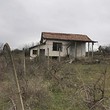 Piccola casa in vendita a nord di Plovdiv