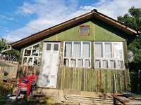 Piccola casa con frutteto in vendita vicino a Hisarya