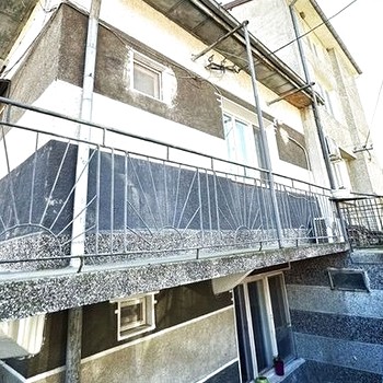 Spaziosa casa in vendita a Varna