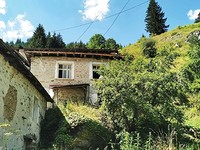 Casa di montagna in pietra in vendita vicino a Smolyan