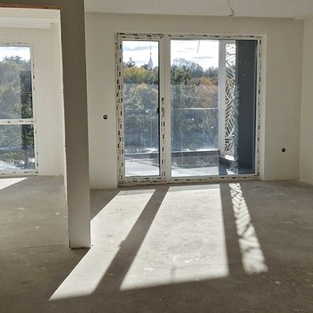 Nuovo appartamento soleggiato in vendita a Dobrich