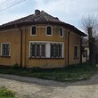 Tre proprietà adiacenti in vendita vicino a Lovech