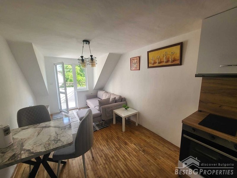 Appartamento all`ultimo piano in vendita a Varna