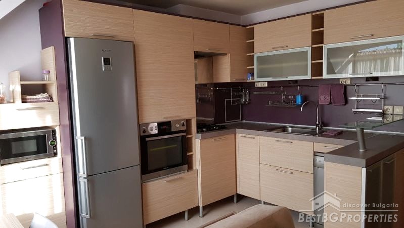 Appartamento arredato con due camere da letto in vendita a Sofia