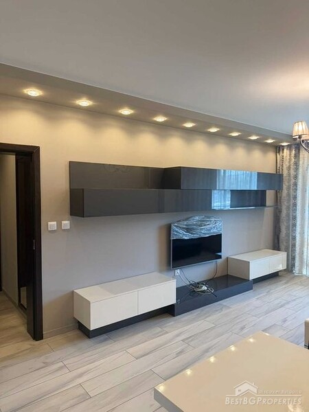 Appartamento di lusso con due camere da letto in vendita a Sofia