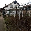 Due edifici su un terreno comune a Bregovo