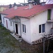 Due case in vendita su un terreno condiviso di terreno a Sofia