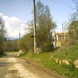 Due case in vendita su un terreno condiviso di terreno vicino Pernik