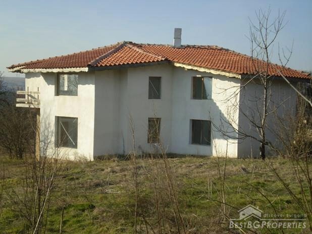Due case in vendita su un terreno condiviso di terreno vicino a Varna
