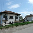 Due case in vendita su un terreno condiviso di terreno vicino a Veliko Tarnovo