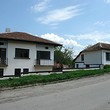 Due case in vendita su un terreno condiviso di terreno vicino a Veliko Tarnovo
