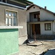 Due case in vendita su un terreno condiviso di terreno vicino a Vidin
