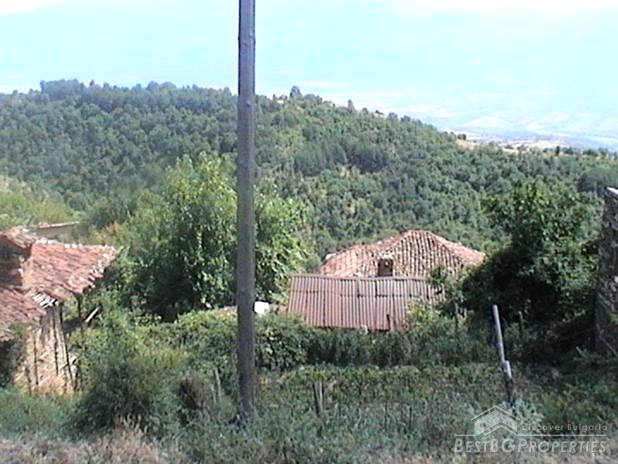 Due vecchie case in vendita vicino a Sandanski