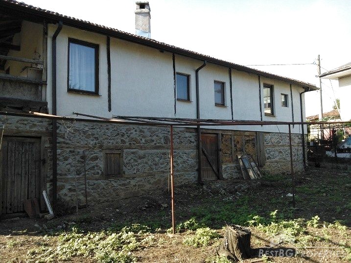 Due proprietà in vendita vicino a Sozopol