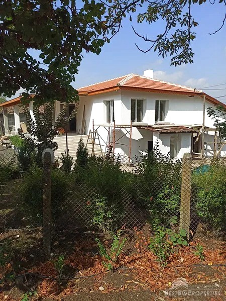 Casa unica in vendita vicino a Burgas