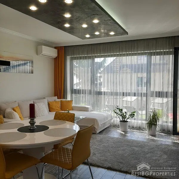 Splendido appartamento con una grande terrazza in vendita a Varna