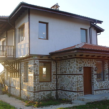 incantando due casa di piano vicino Varna