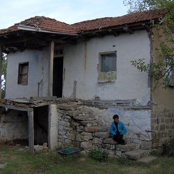 Vecchio conveniente HouseNot lungi da mare