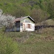 Un cottage di piano con il 5000 m di |sq| enorme fa del giardinaggio