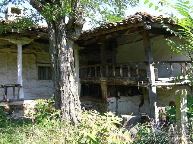 Casa da ristrutturare vicino a Haskovo
