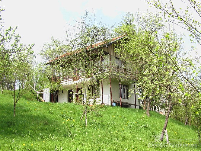 La casa vicino in vendita Troyan