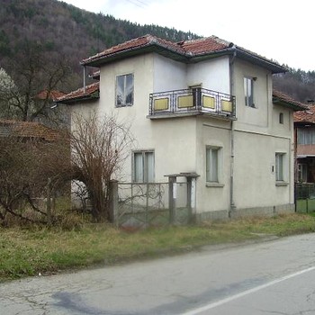 Case in Troyan