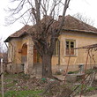 Casa, casa estiva, garage e il giardino grande sul prezzo attraente