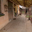Casa, casa estiva, garage e il giardino grande sul prezzo attraente