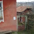Casa con 500 M di Sq fa del giardinaggio