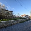 Casa rurale con grande terreno alla fine di un villaggio vicino a Burgas.