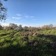 Casa rurale con grande terreno alla fine di un villaggio vicino a Burgas.