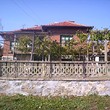Stabile casa di 2 piani in vendita vicino Yambol
