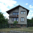 Casa di recente costruzione in un bel villaggio