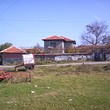 Casa con terreno enorme in vendita vicino Yambol