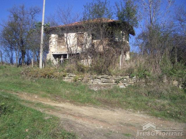 Vecchia casa in vendita vicino Omurtag