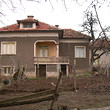 Proprietа grande con due case