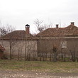 Proprietа grande con due case
