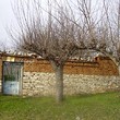 Il fiume vicino della proprietà